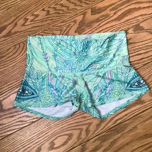 Teeki sun yoga shorts